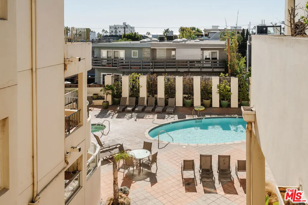 255 Main Street 305, Venice, California 90291 home-pic-39